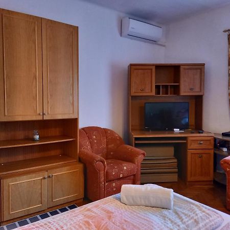 Clara Apartman Keszthely Extérieur photo