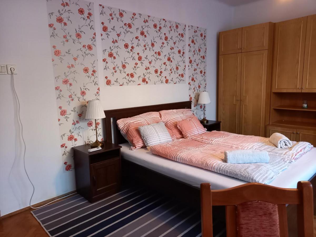 Clara Apartman Keszthely Extérieur photo